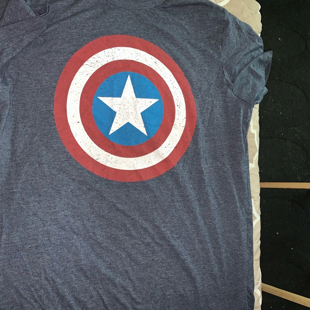 Old Navy Juniors T-shirt